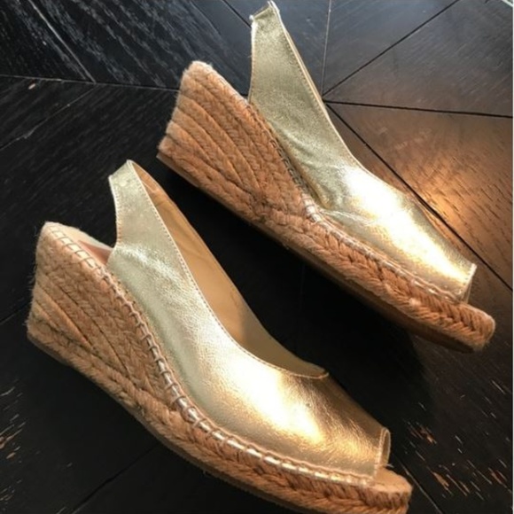 Fabiolas Shoes - Fabiolas gold leather peep toe wedge espadrille, 8